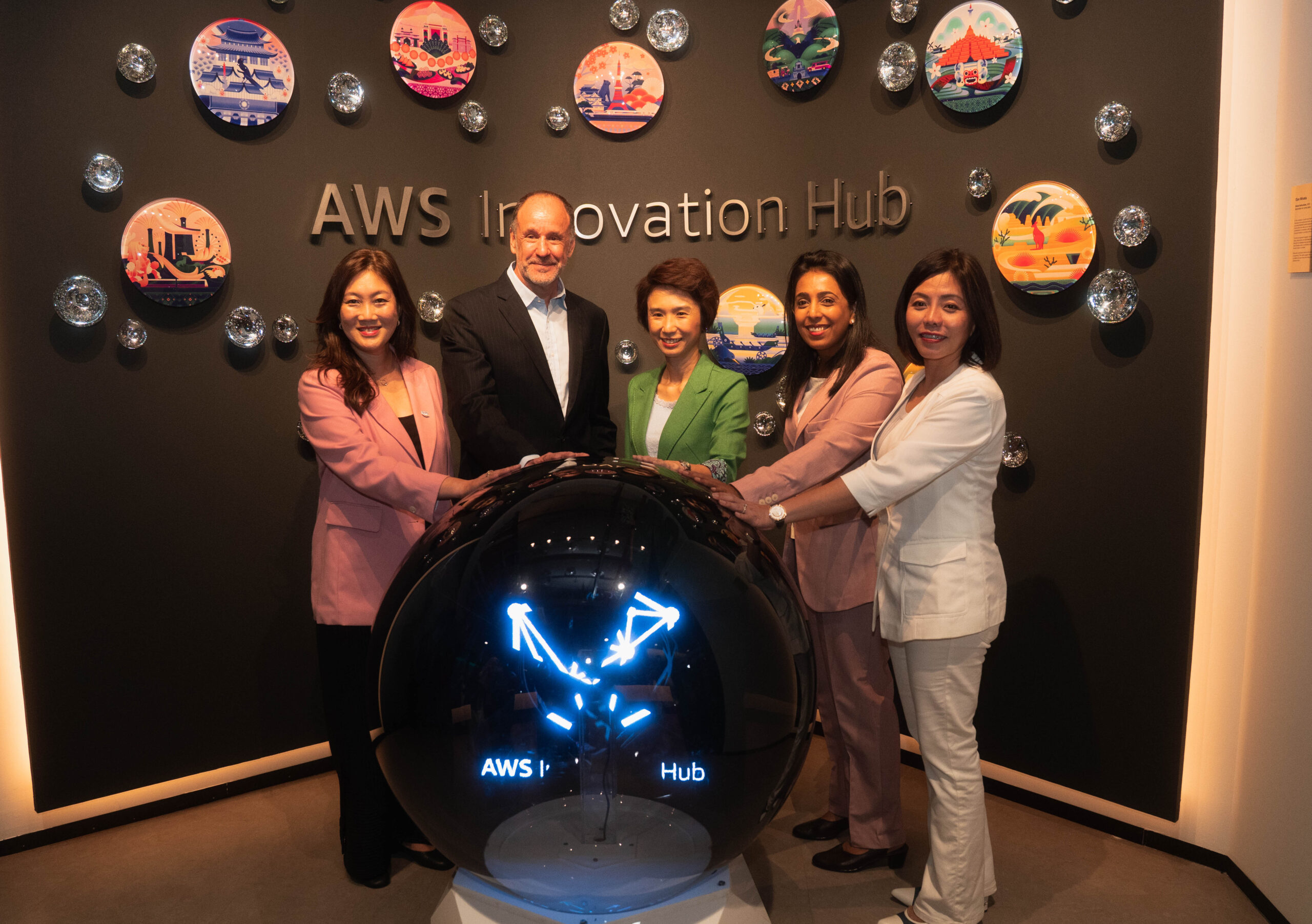 AWS Launches Innovation Hub to Supercharge Cloud and AI Innovation in Asia Pacific